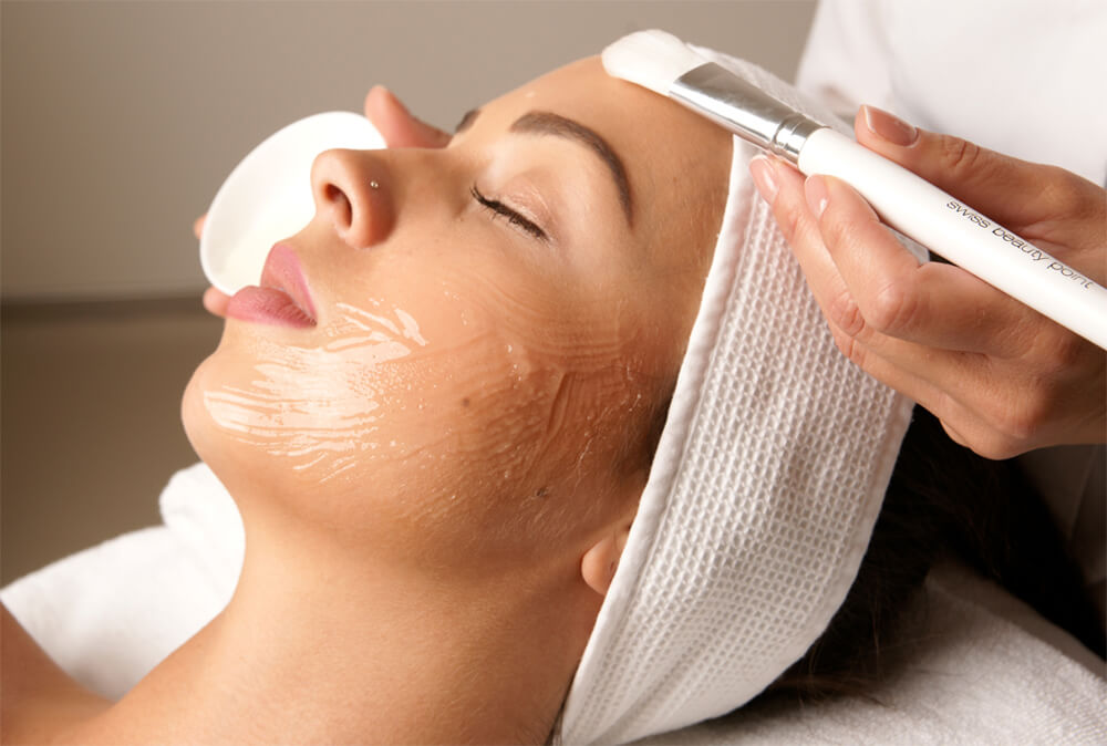 Geneo Nährstoffe basieren auf natürlichen Inhaltsstoffen. Bei Beautycenter Lacuna in Chur, Graubünden